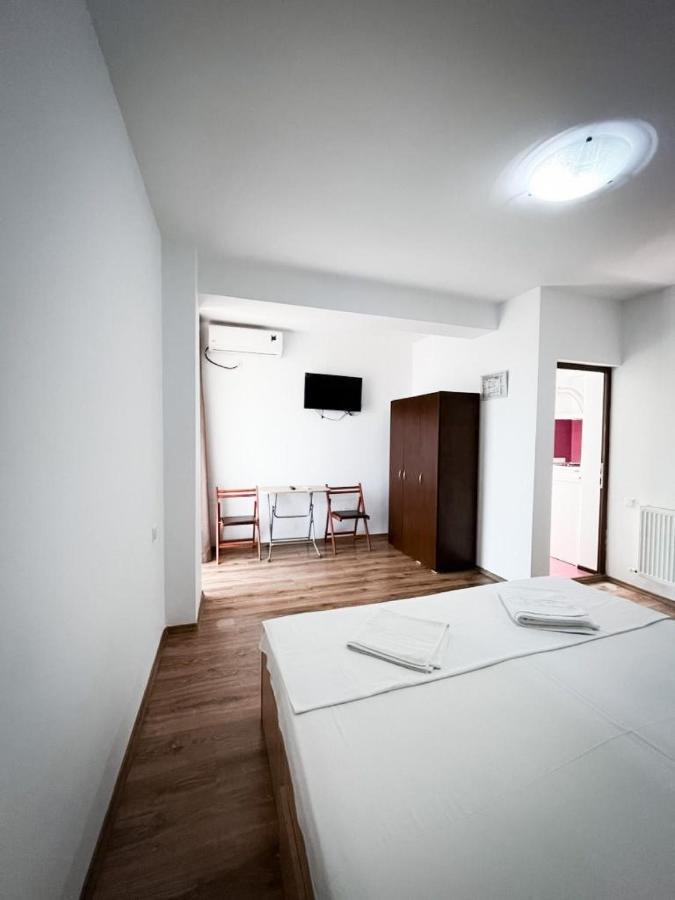 Florencia Studios Constanta Bagian luar foto